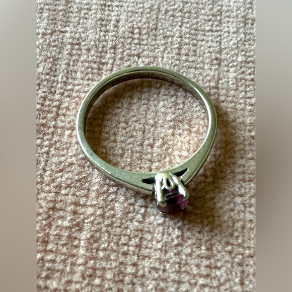 Elegant Gold Ring with Pink Gemstone - Picture 7 of 7